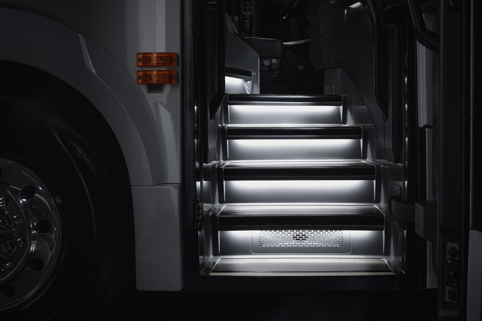 Prevost Unveils the AllNew H345 Prevost